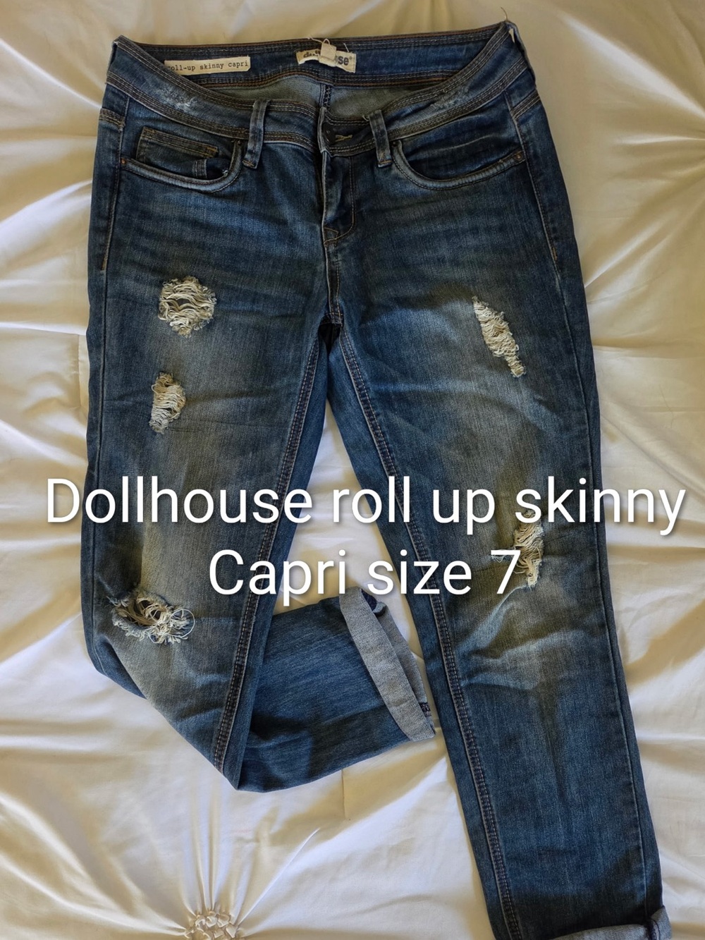Dollhouse Distressed Skinny Capri Jeans, size 7